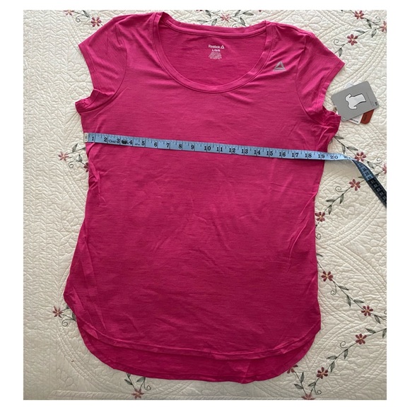 NWT Reebok Top - Picture 9 of 10